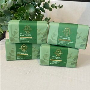 Bath & Body Works Aromatherapy “Eucalyptus Spearmint” Bar Soaps X 4